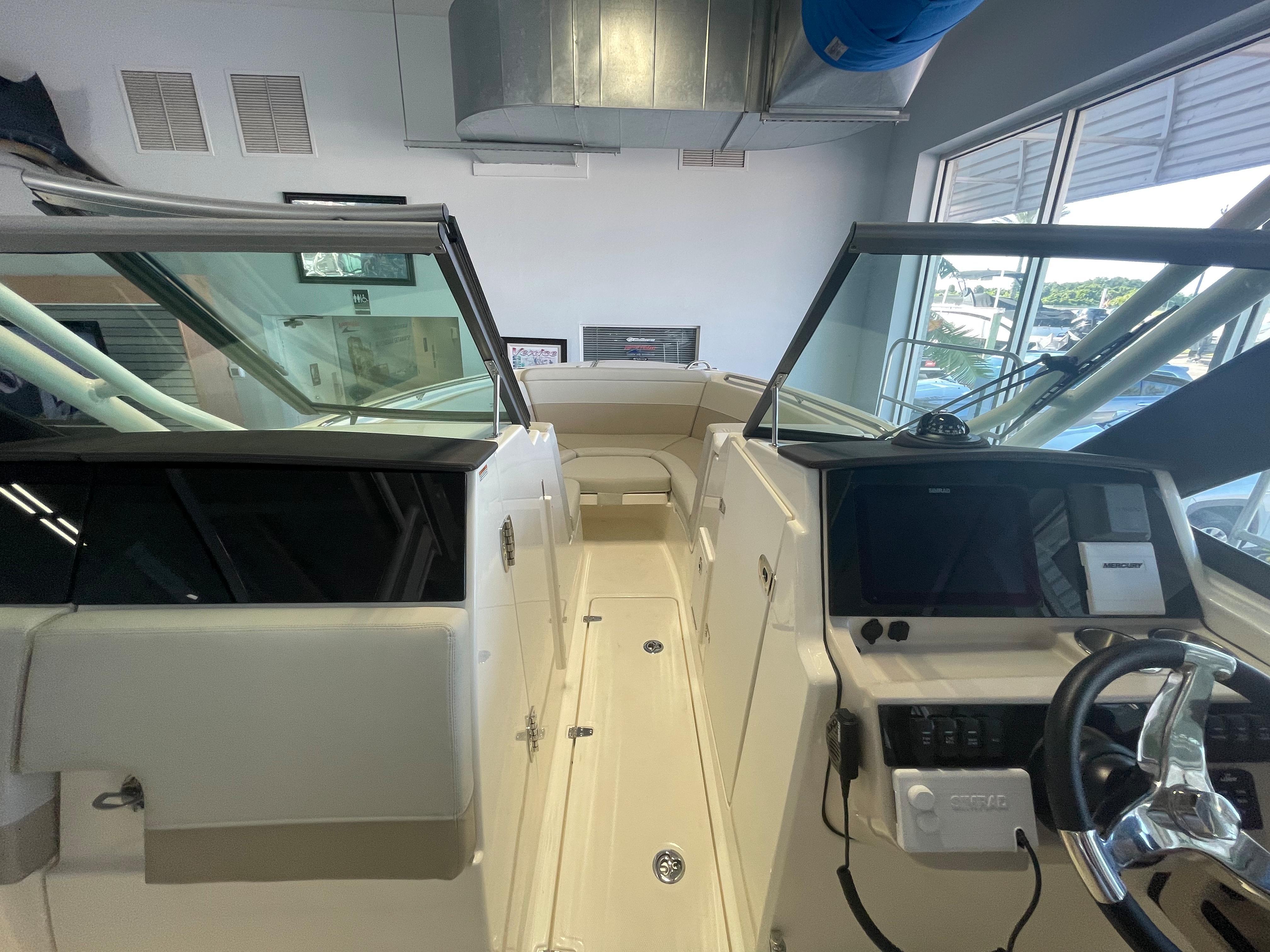 2023 Boston Whaler
                                                             240 Vantage Image Thumbnail #23