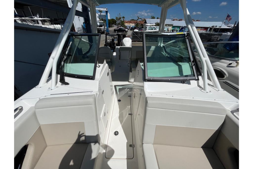 2023 Boston Whaler
                                                             240 Vantage Image Thumbnail #4