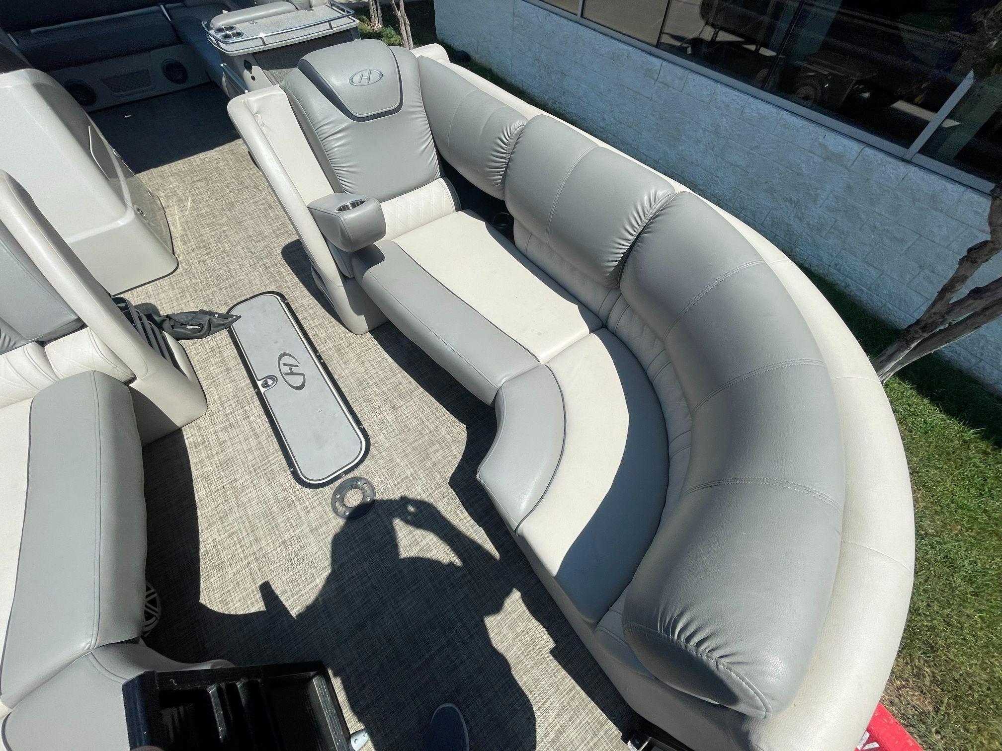 2019 Harris
                                                             Grand Mariner 250 Image Thumbnail #14