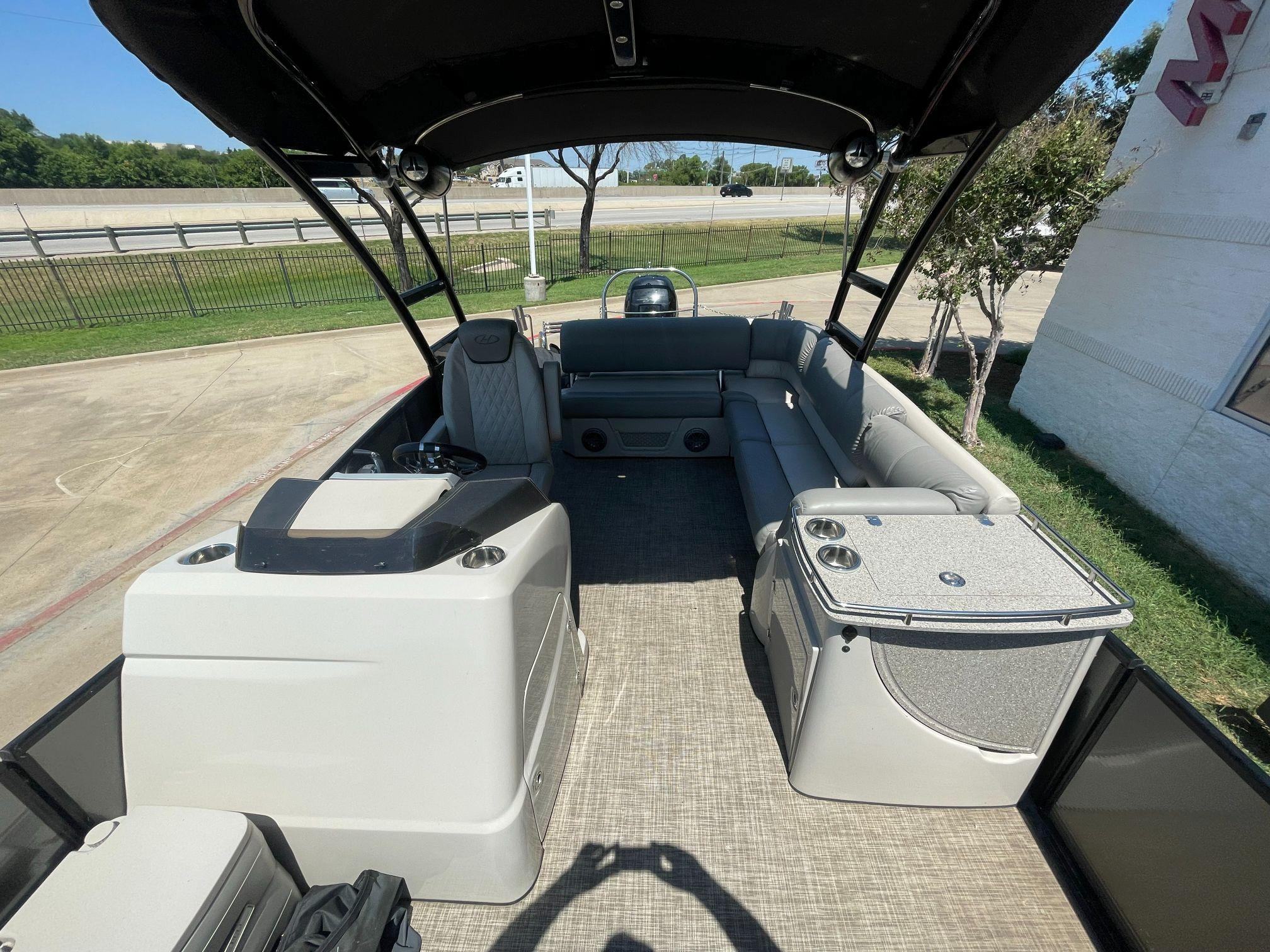 2019 Harris
                                                             Grand Mariner 250 Image Thumbnail #15