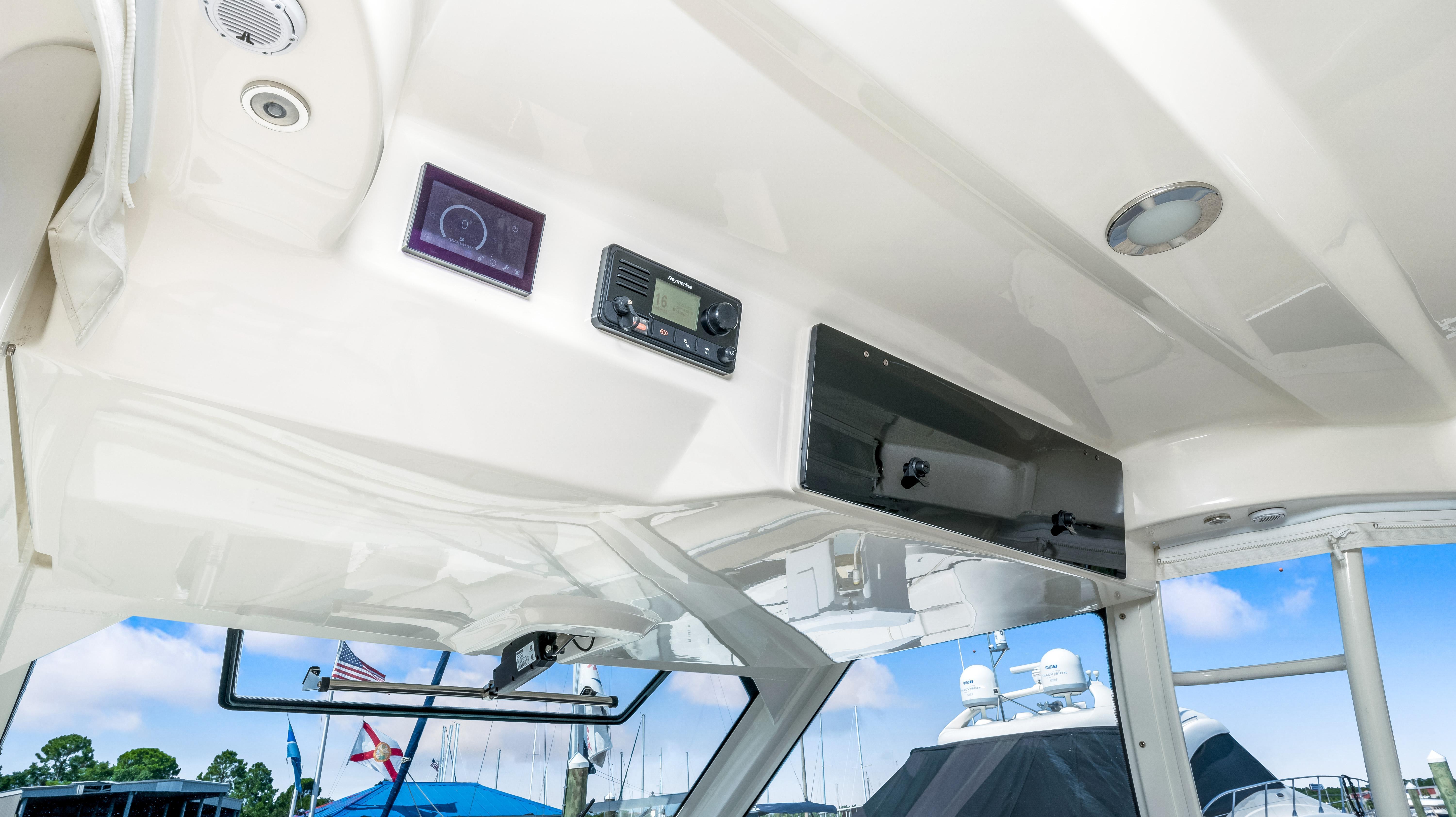 2020 Boston Whaler
                                                             420 Outrage Image Thumbnail #43