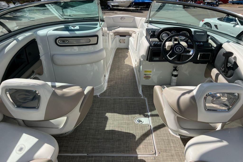 2018 Crownline
                                                             255 SS Image Thumbnail #19