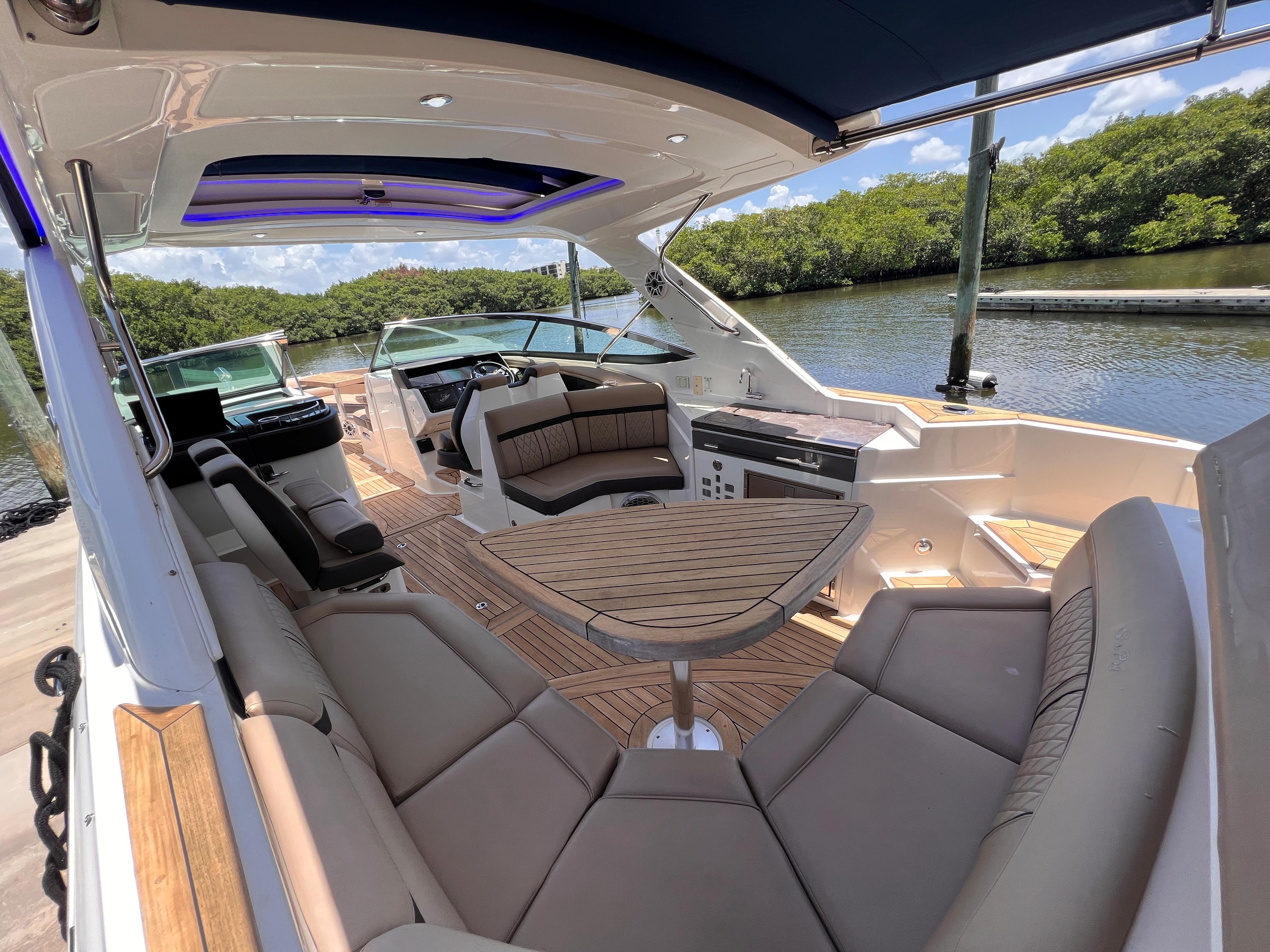 2017 Sea Ray
                                                             SLX 350 Image Thumbnail #8