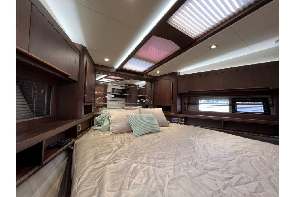2018 Galeon
                                                             560 Sky Image Thumbnail #89