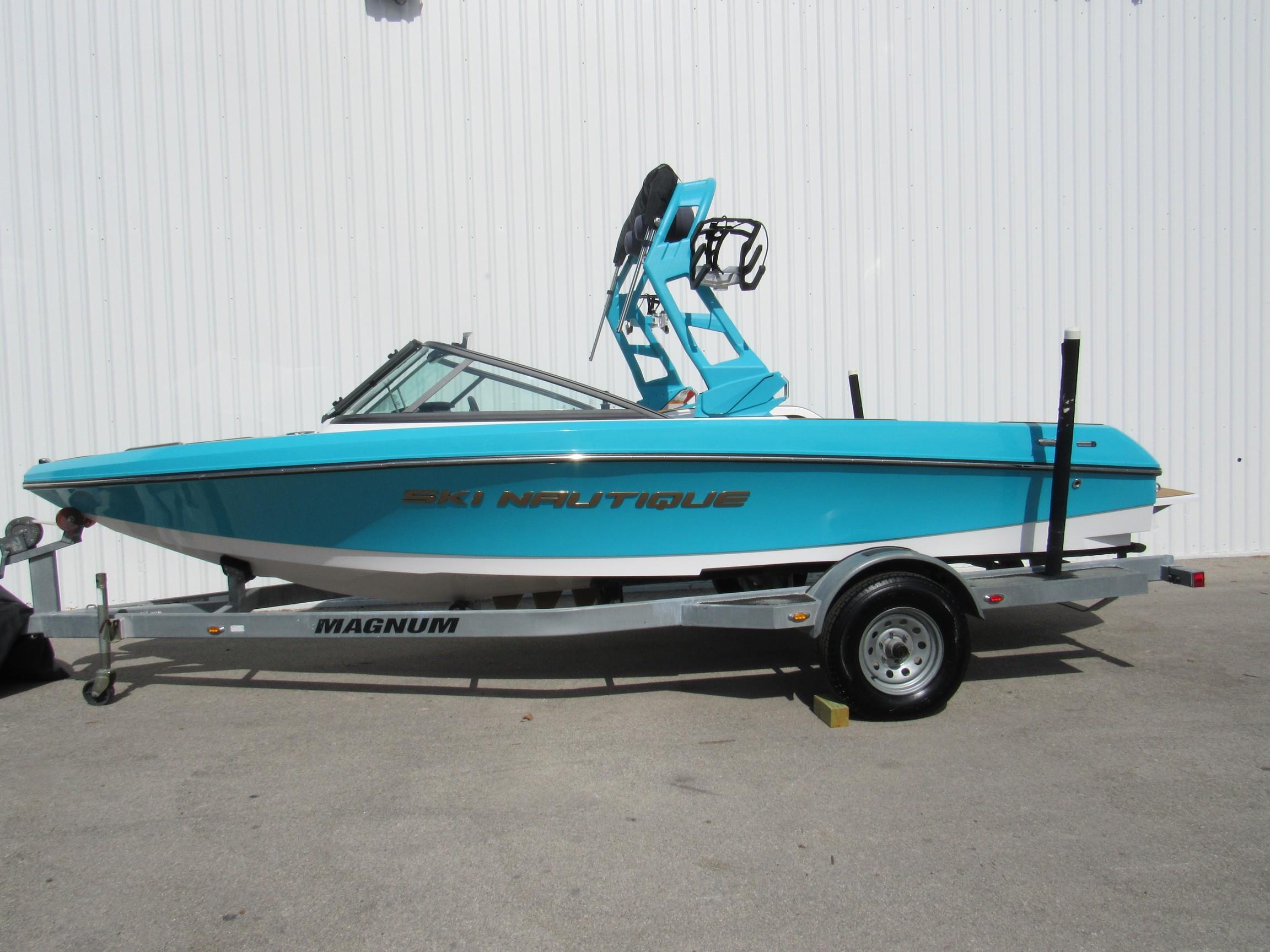 2022 Nautique
                                                             Nautique 200 Image Thumbnail #1