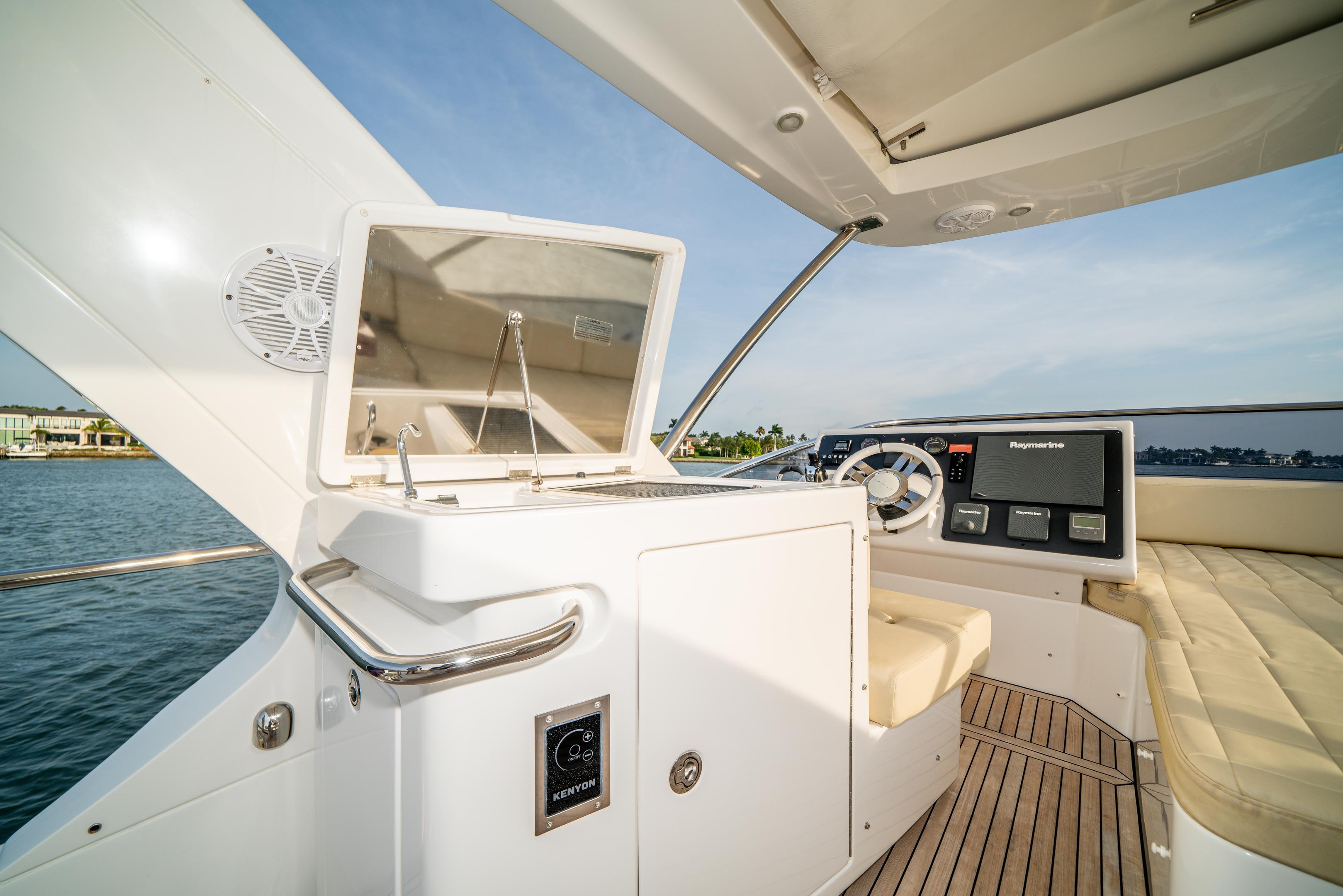 2017 Azimut
                                                             54 Flybridge Image Thumbnail #37