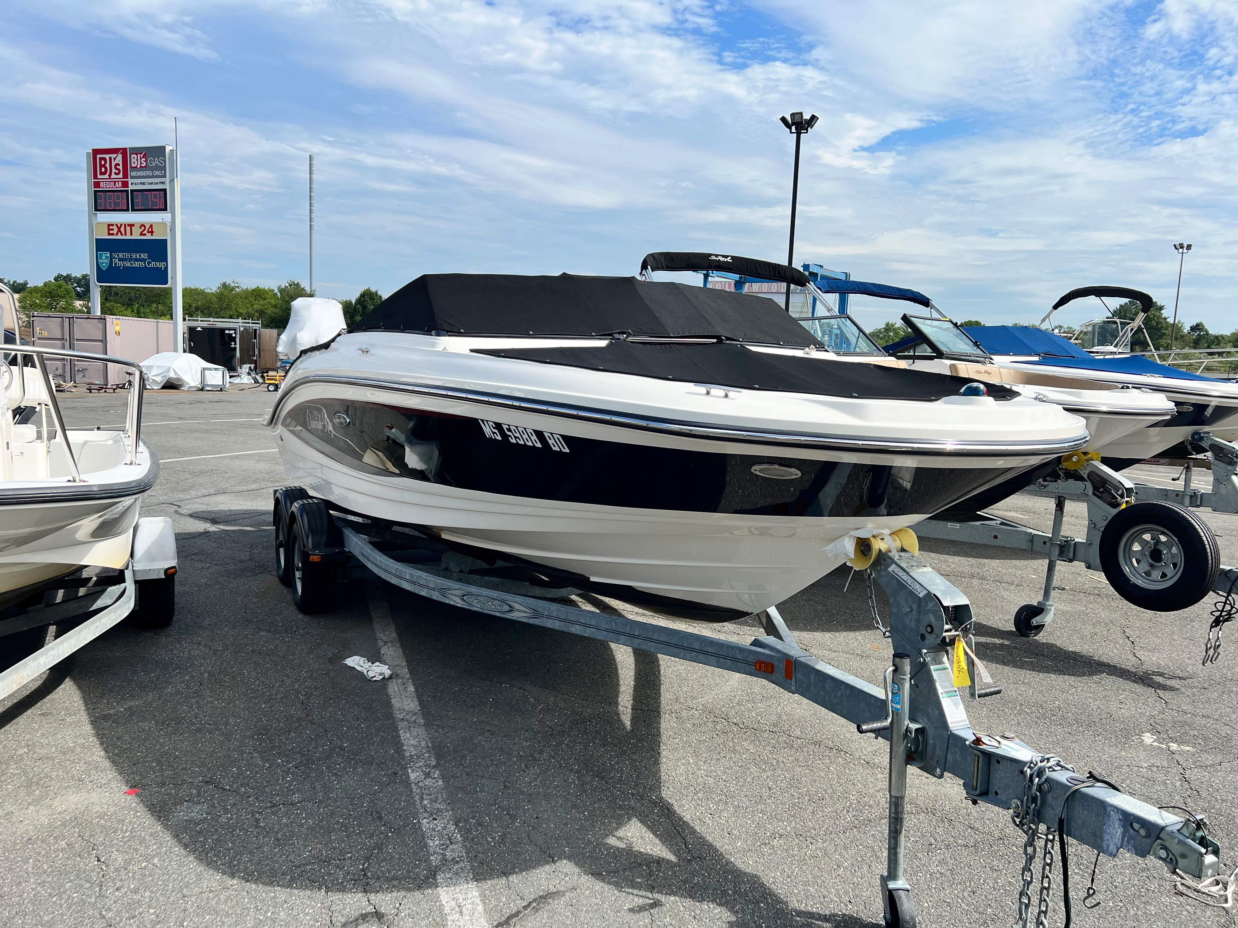 2015 Sea Ray
                                                             21 SPX Outboard Image Thumbnail #2