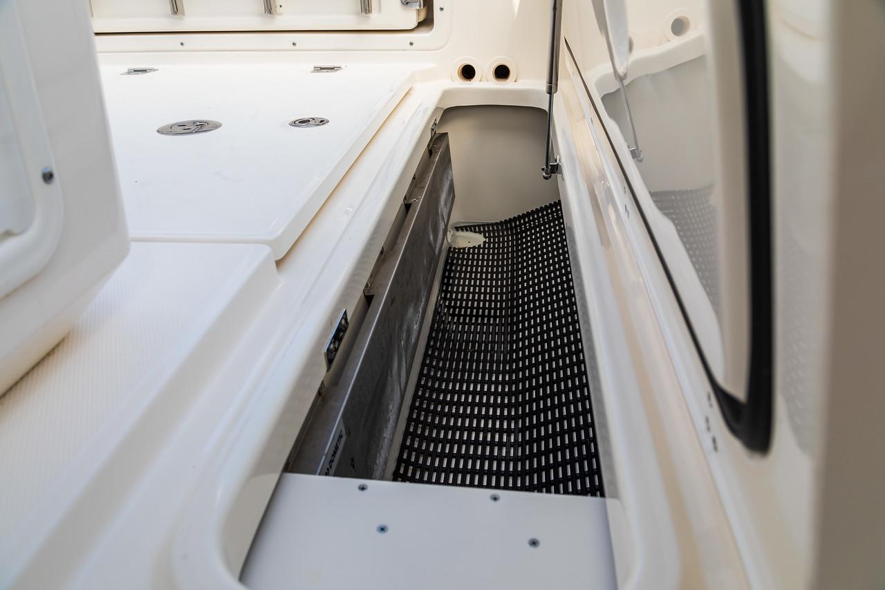 2023 Boston Whaler
                                                             350 Realm Image Thumbnail #23