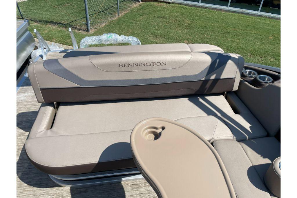 2023 Bennington
                                                             22SXSB Image Thumbnail #9