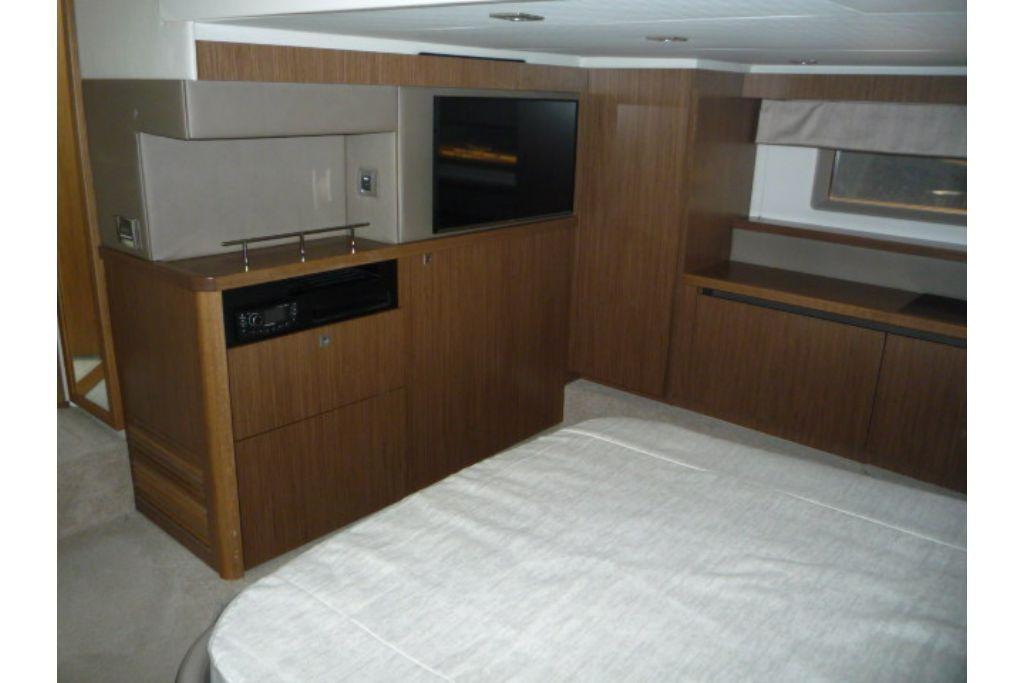 2017 Sea Ray
                                                             460 SUNDANCER Image Thumbnail #44