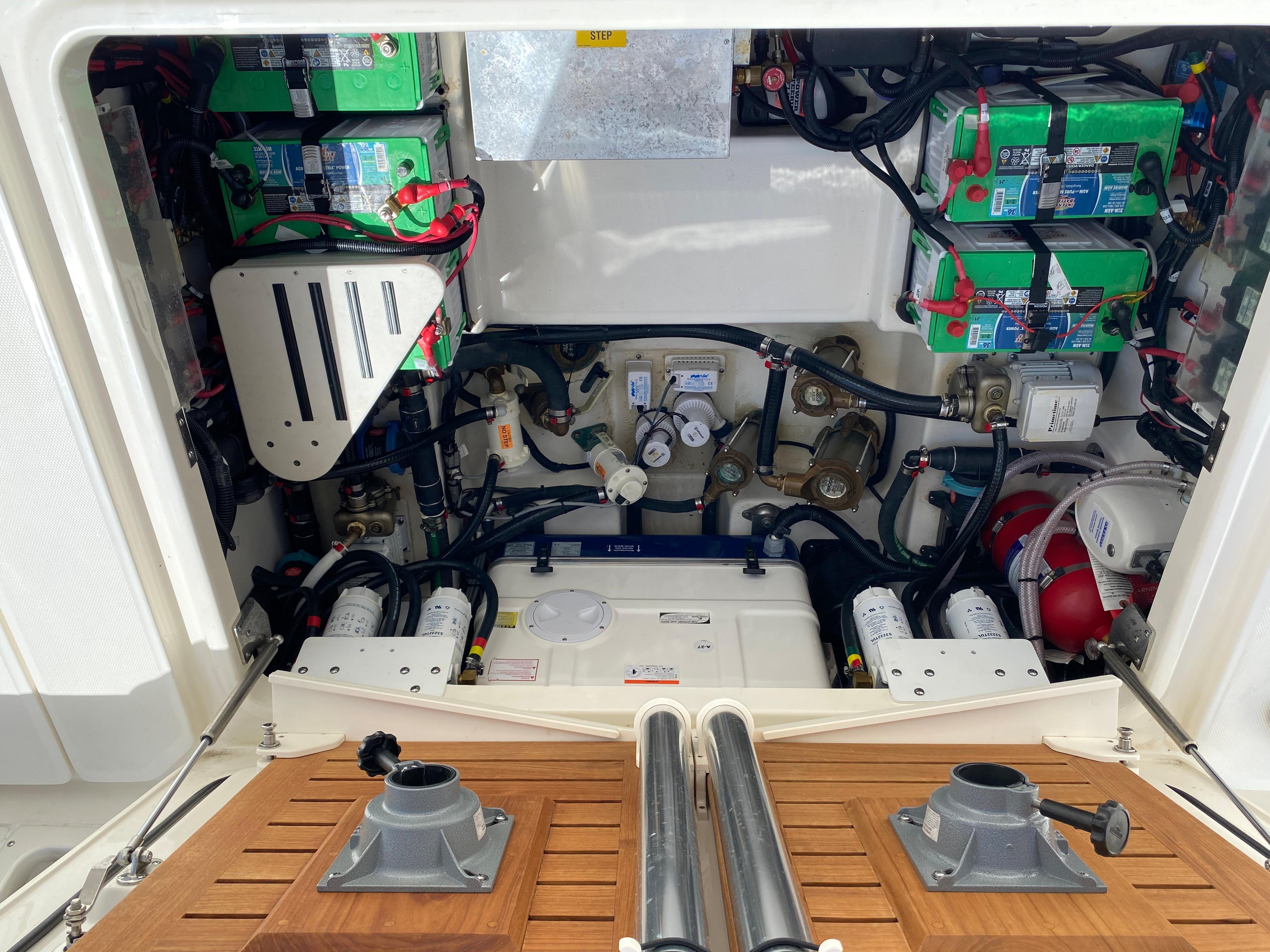 2022 Boston Whaler
                                                             420 Outrage Image Thumbnail #19