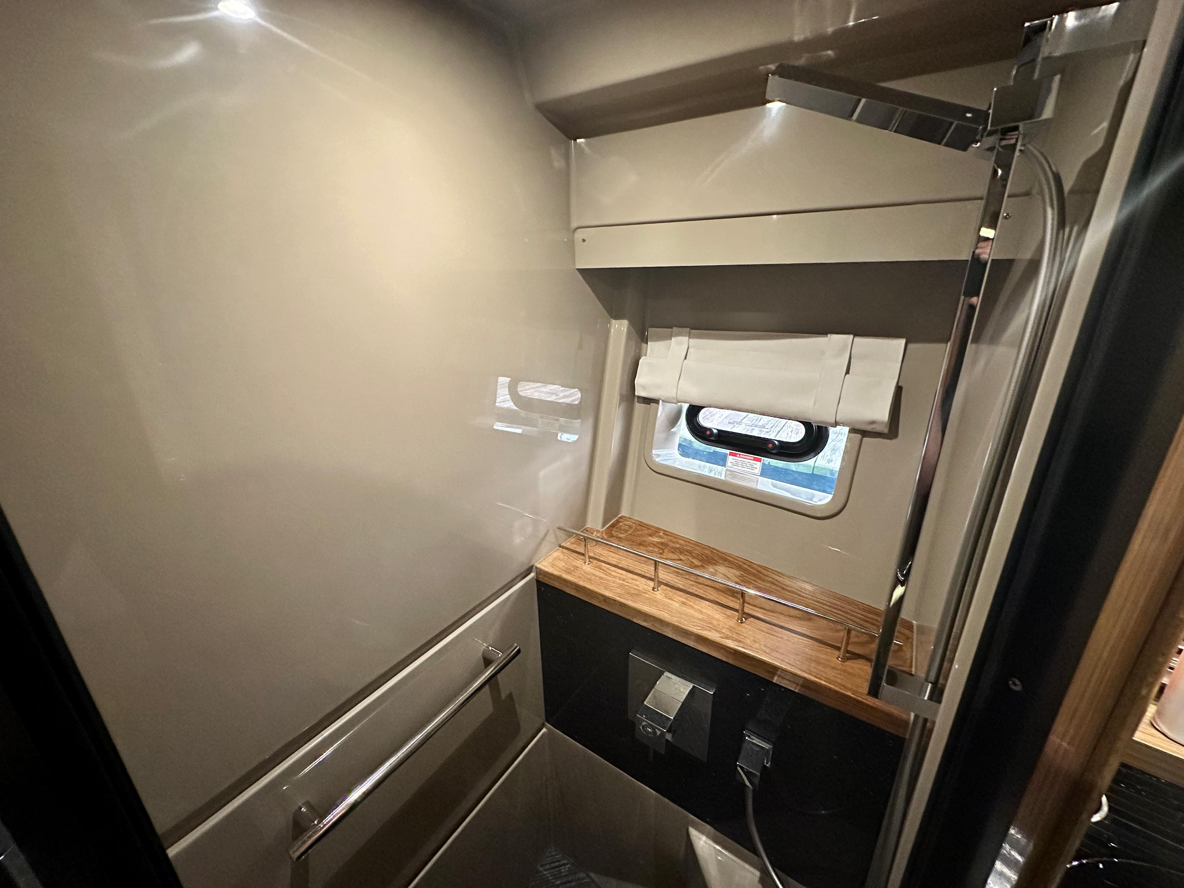 2018 Sea Ray
                                                             L590 Fly Image Thumbnail #72