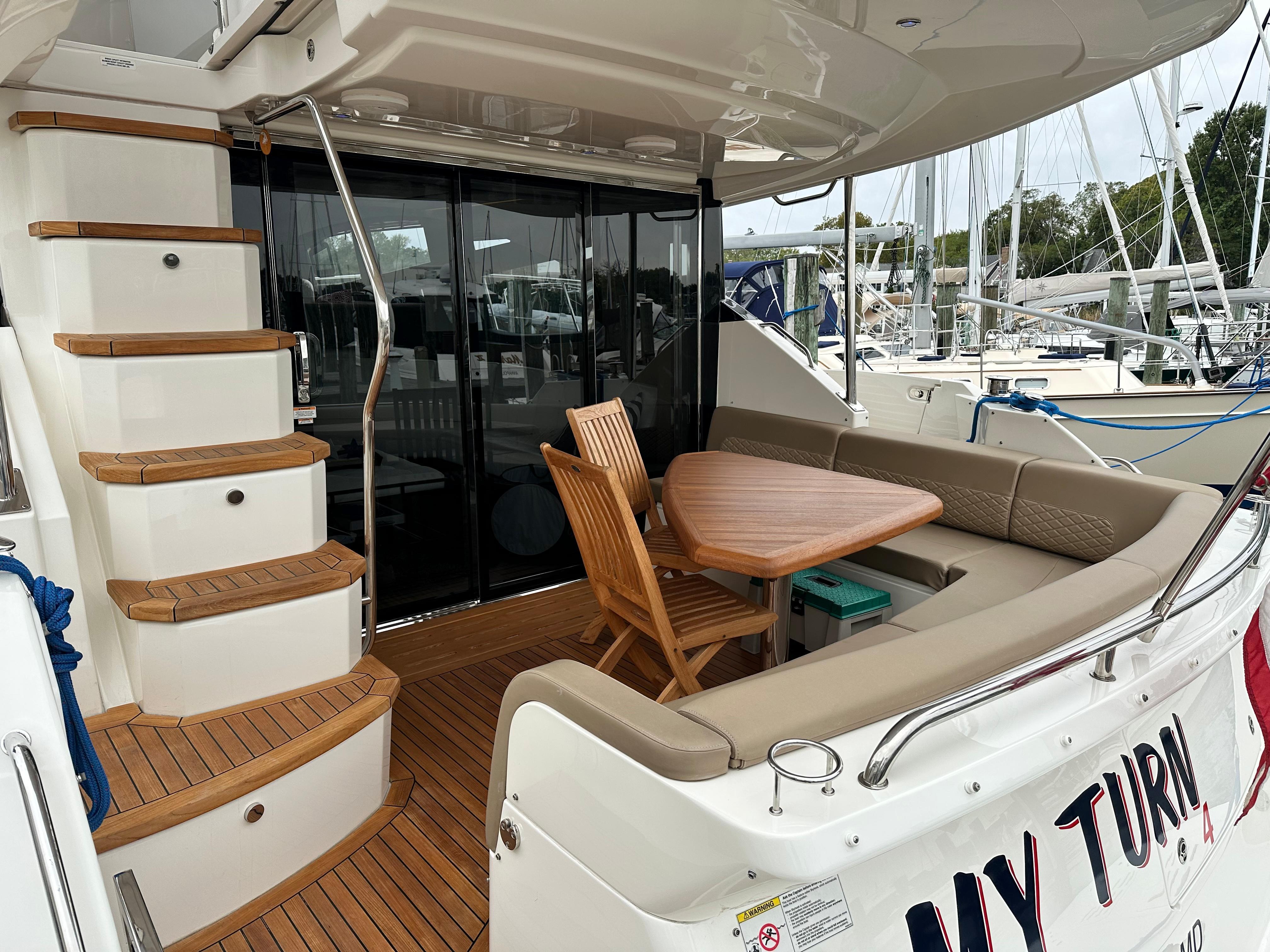 2018 Sea Ray
                                                             L590 Fly Image Thumbnail #10