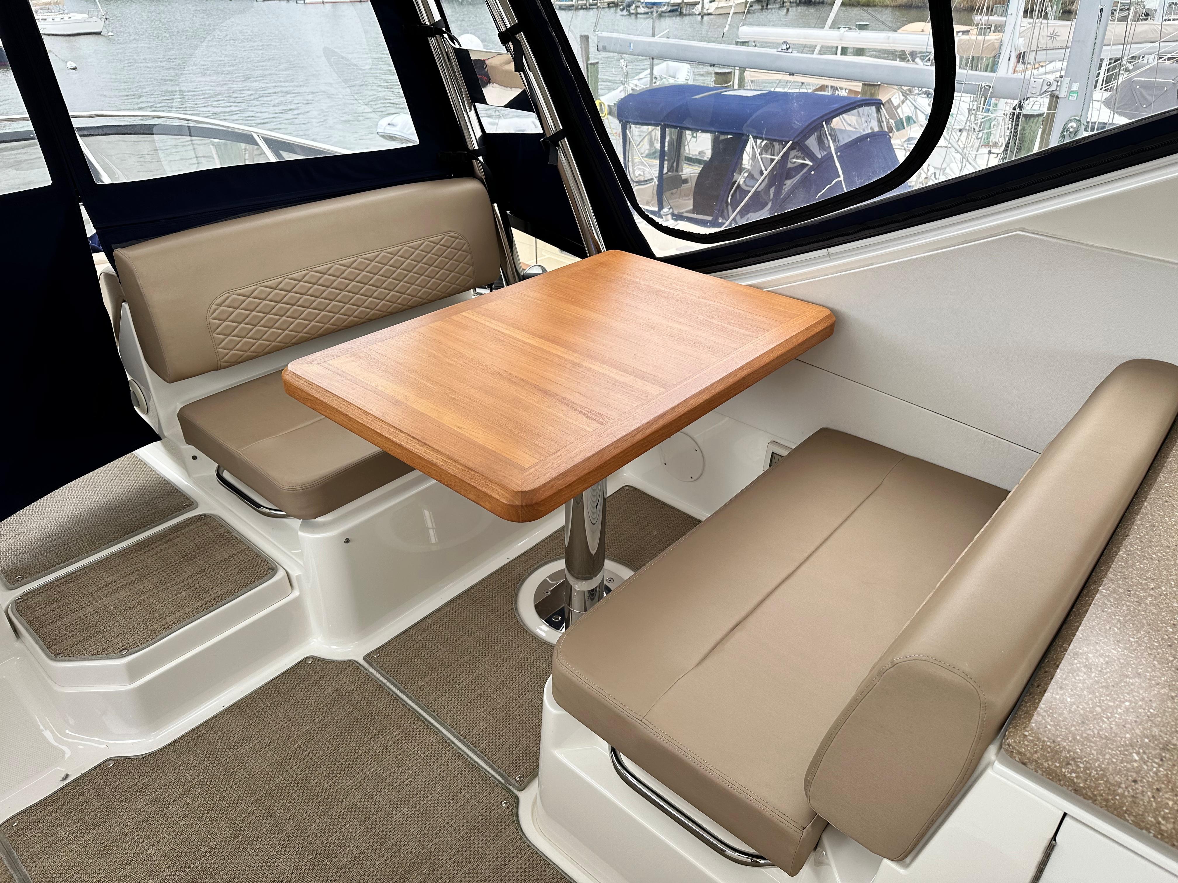 2018 Sea Ray
                                                             L590 Fly Image Thumbnail #23