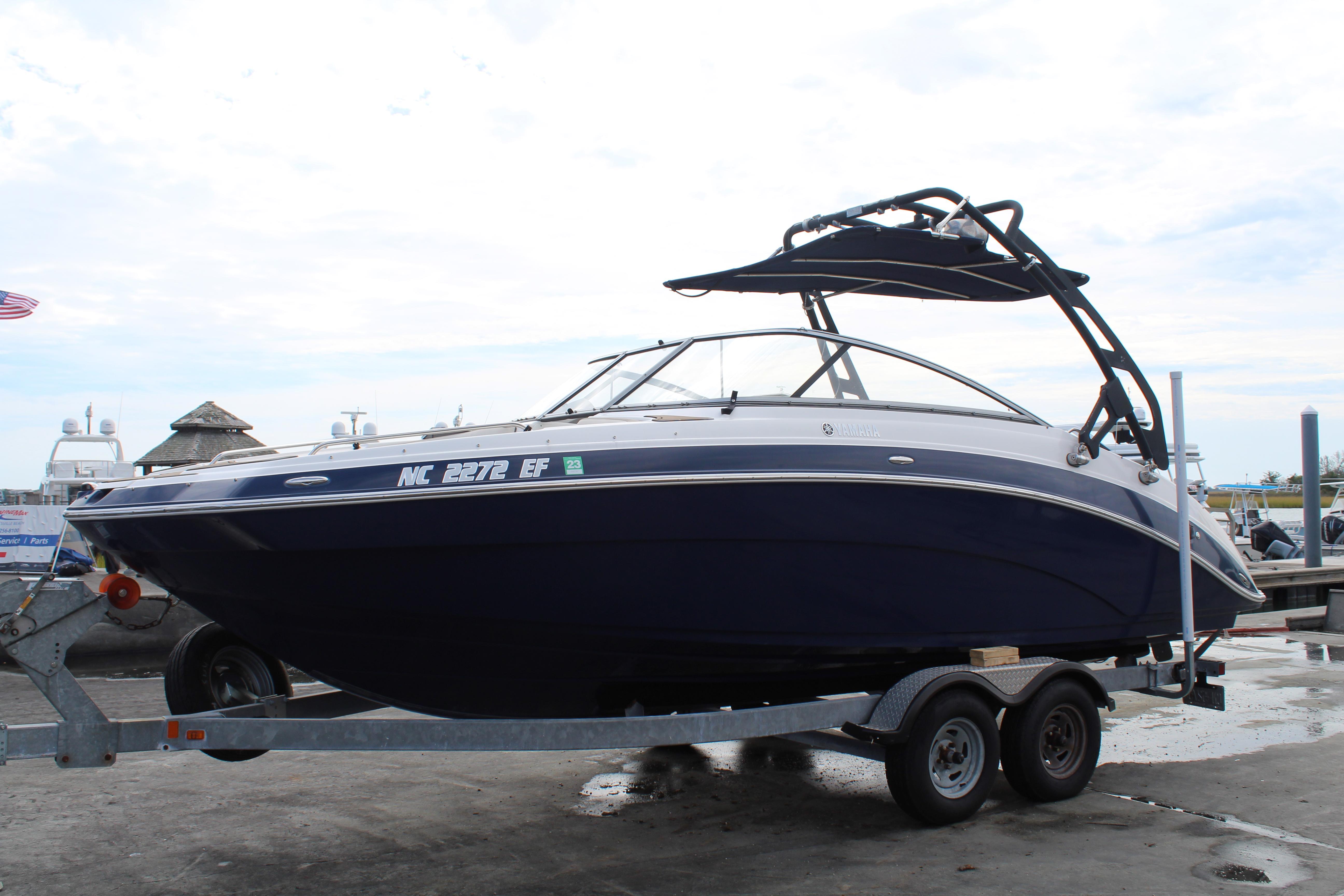 2013 Yamaha
                                                             SX240 HO Image Thumbnail #10