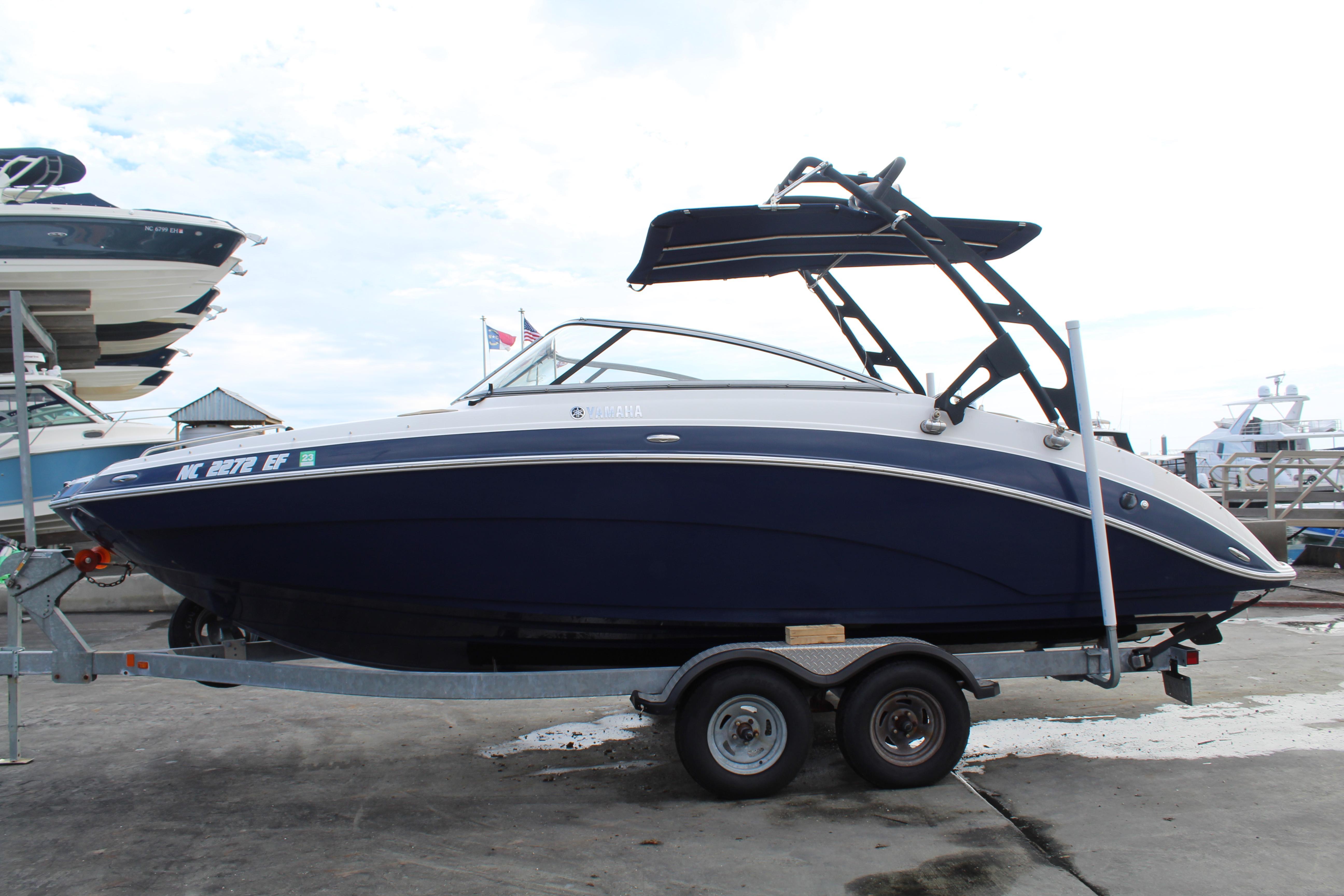 2013 Yamaha
                                                             SX240 HO Image Thumbnail #11