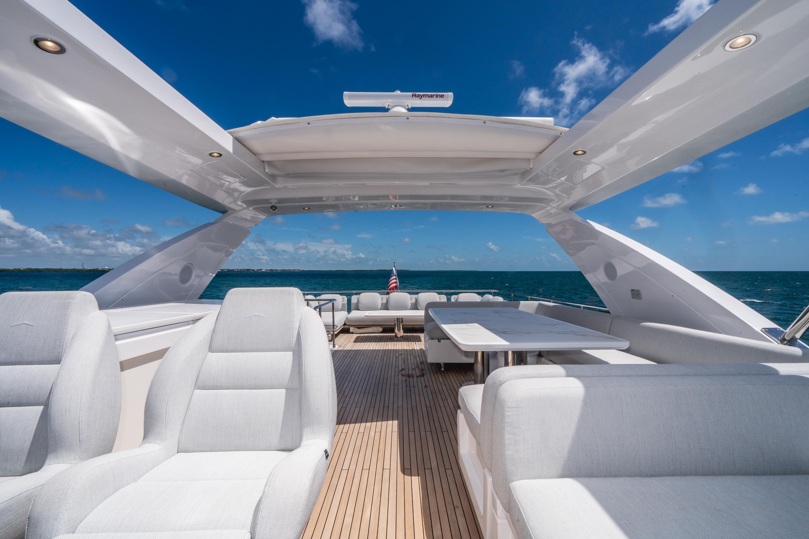 2022 Azimut
                                                             72 FLY Image Thumbnail #17