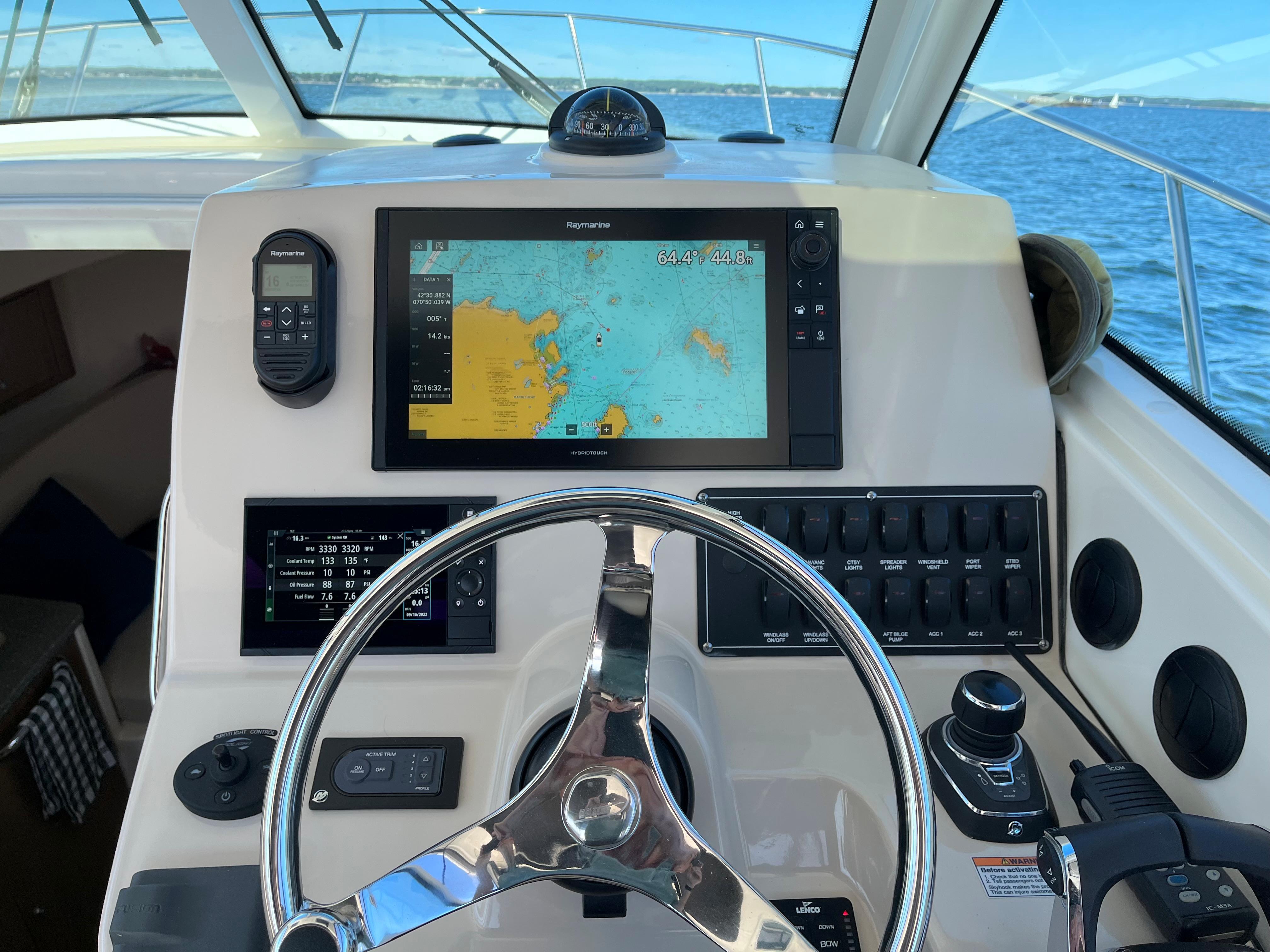2020 Boston Whaler
                                                             315 Conquest Image Thumbnail #7