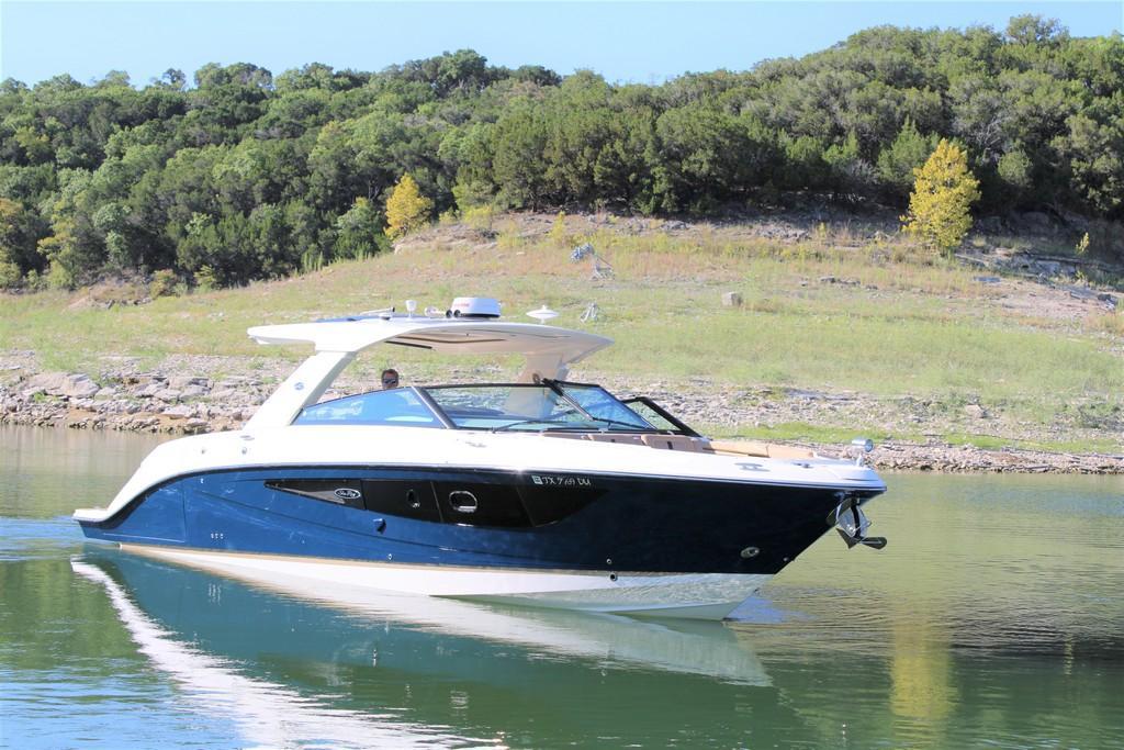 2018 Sea Ray
                                                             SLX 400 Image Thumbnail #1