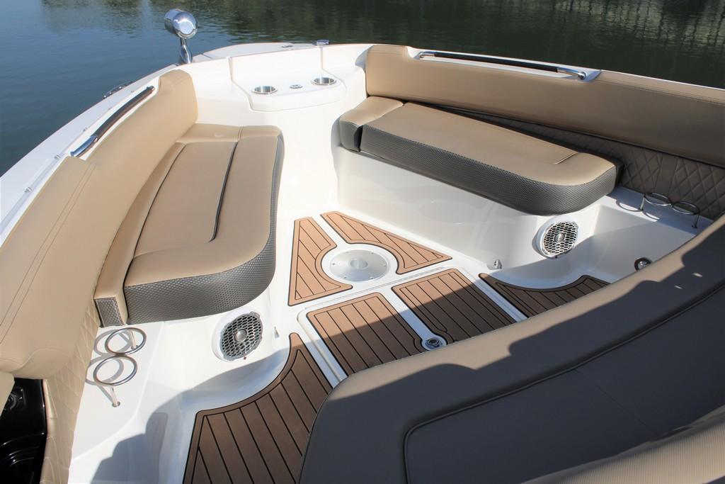 2018 Sea Ray
                                                             SLX 400 Image Thumbnail #24