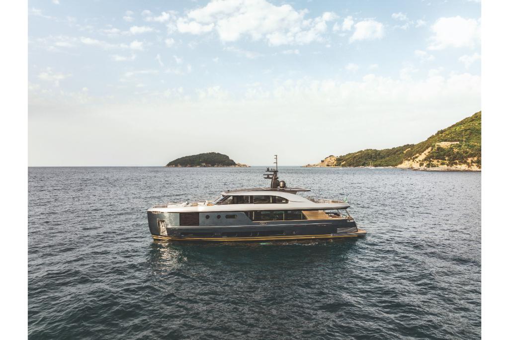2023 Azimut
                                                             Magellano 30M Image Thumbnail #15