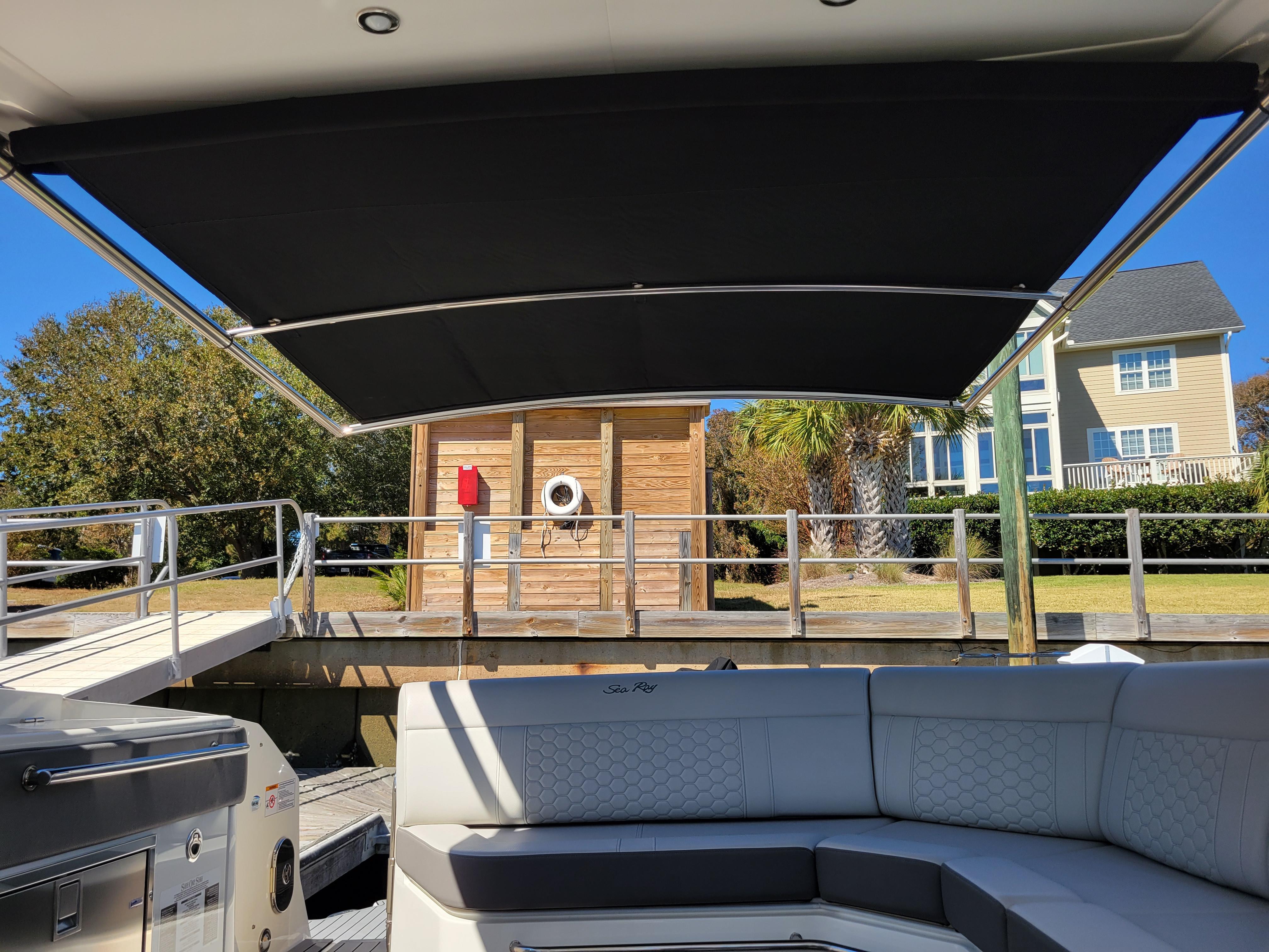 2021 Sea Ray
                                                             320 DA-OB Image Thumbnail #26