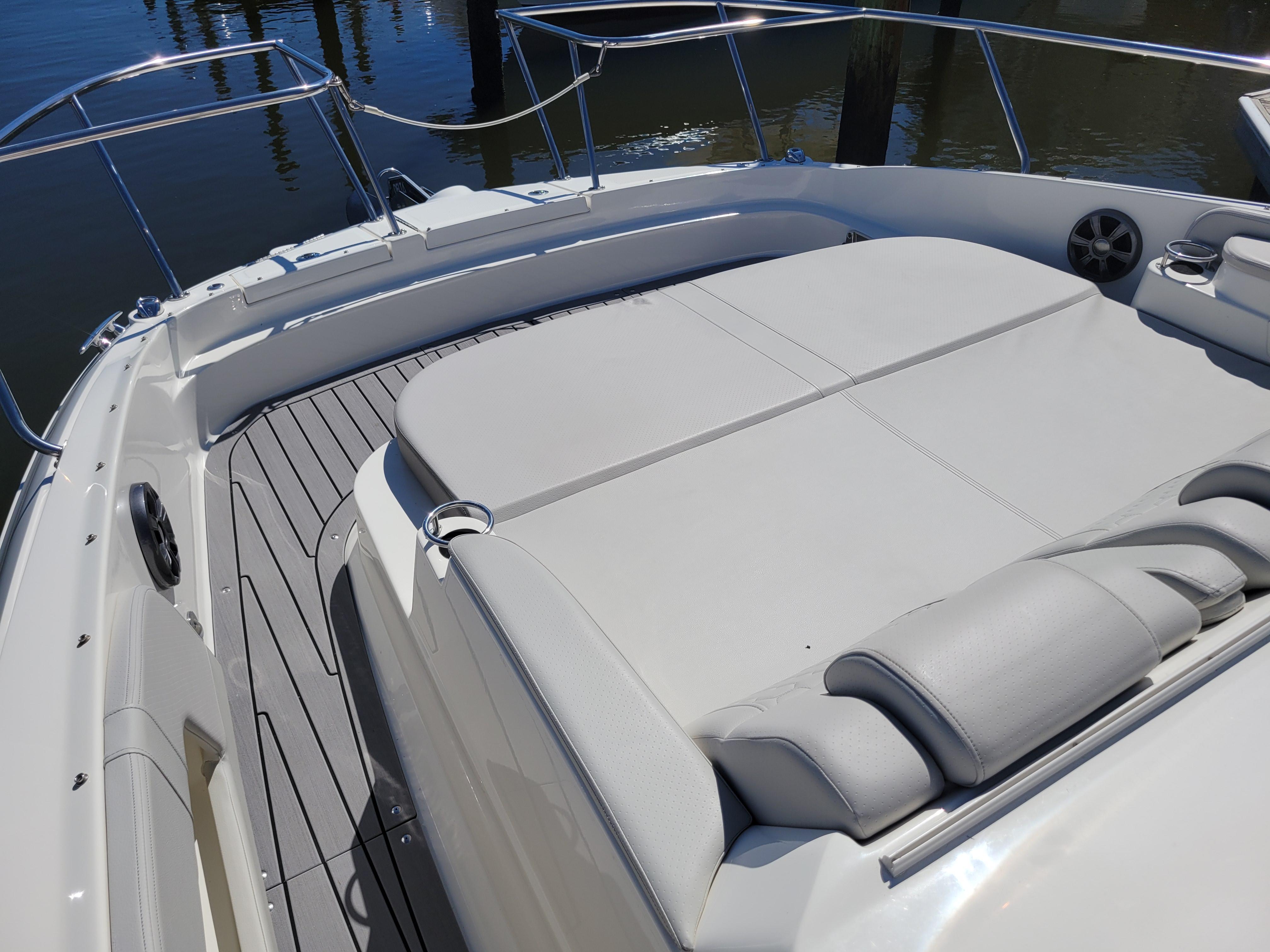 2021 Sea Ray
                                                             320 DA-OB Image Thumbnail #43