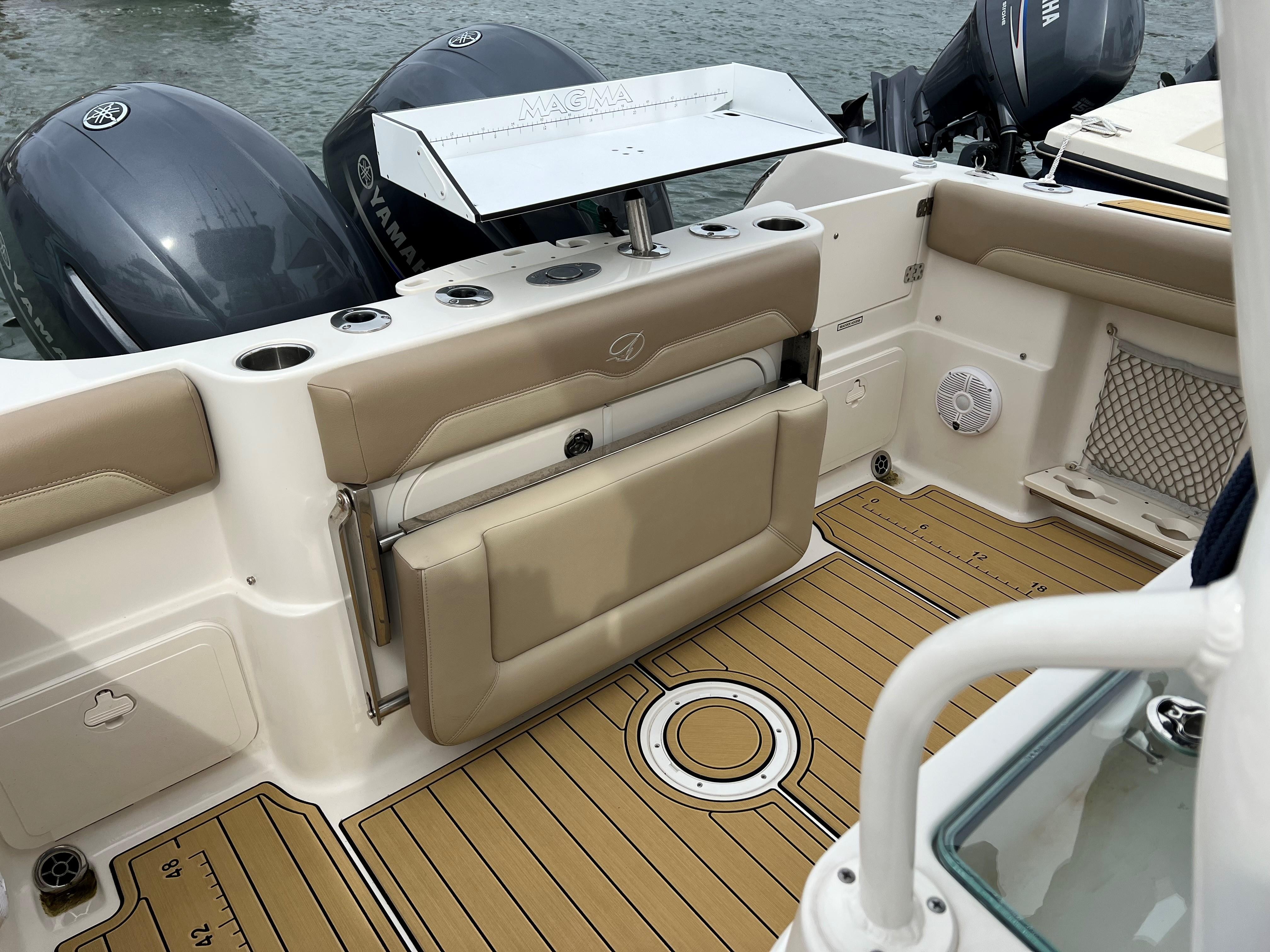 2020 Sailfish
                                                             270 CC Image Thumbnail #10