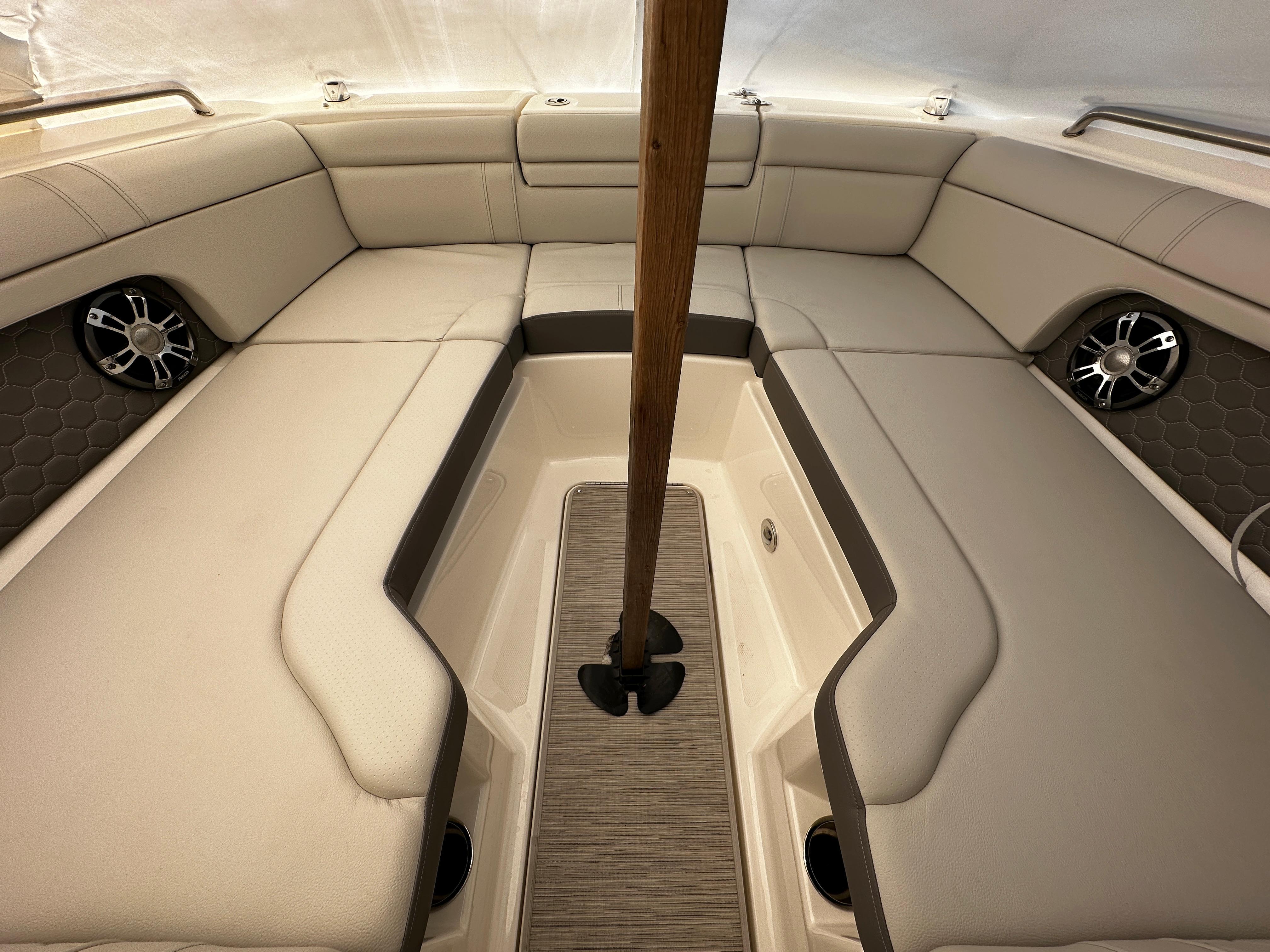 2021 Sea Ray
                                                             270 SDX Image Thumbnail #33